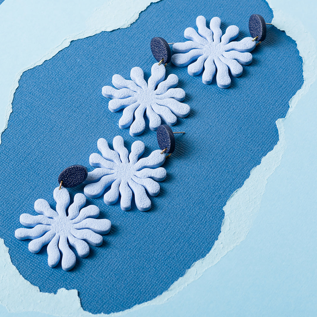 Seaweed Dangle Earrings - Navy Blue Baby Blue