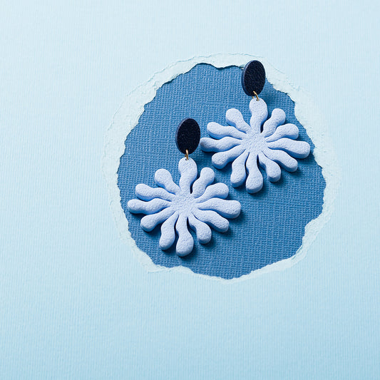 Seaweed Dangle Earrings - Navy Blue Baby Blue