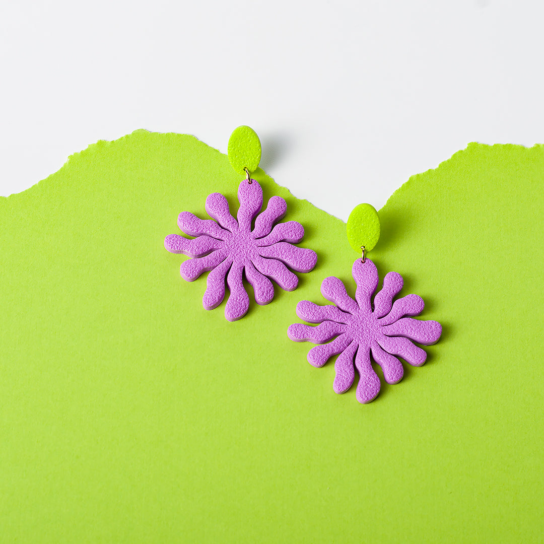 Seaweed Dangle Earrings - Lime Green Lavender