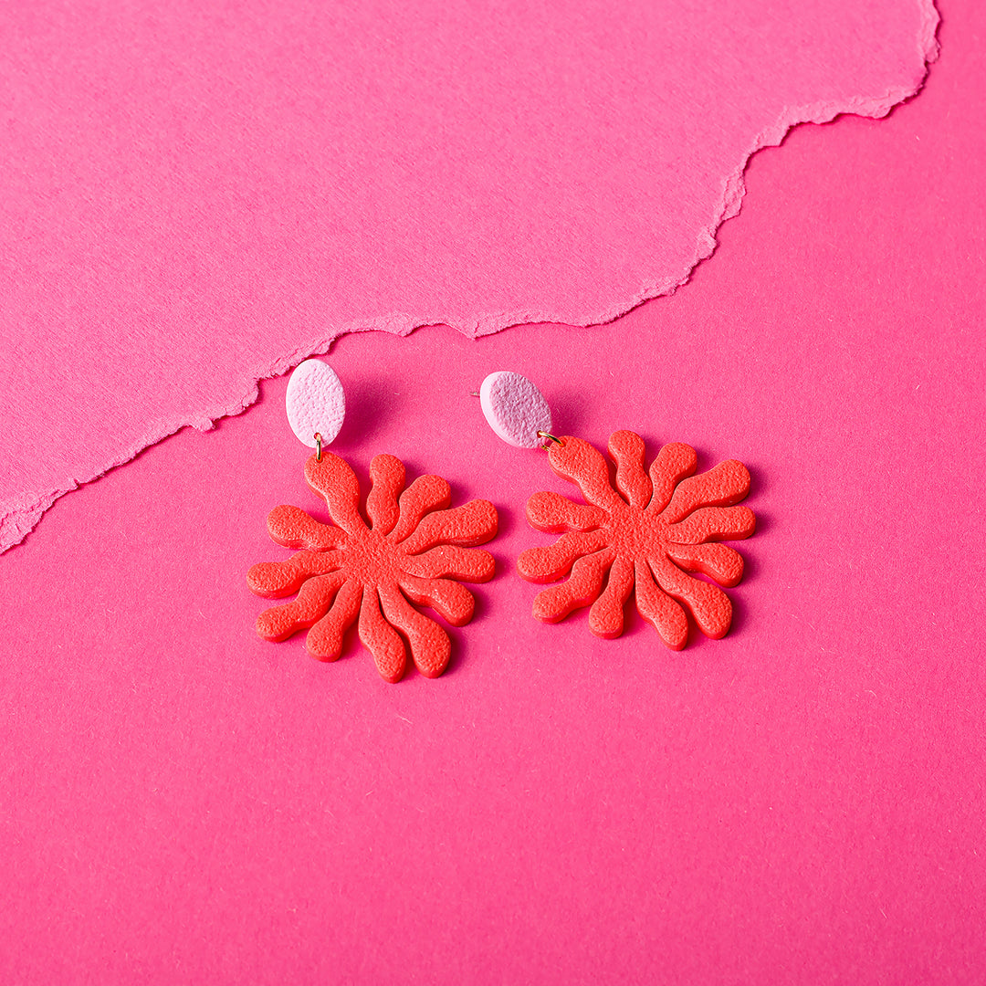 Seaweed Dangle Earrings - Cotton Candy Scarlet