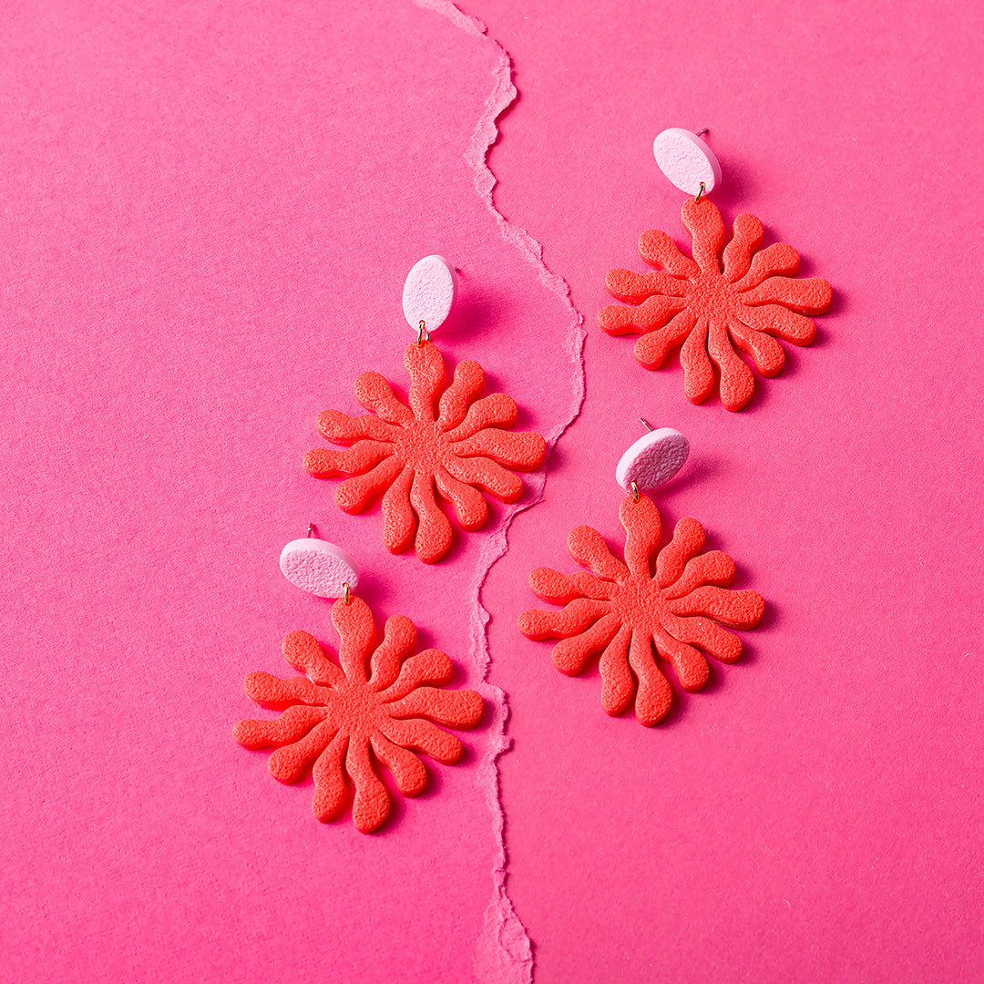 Seaweed Dangle Earrings - Cotton Candy Scarlet