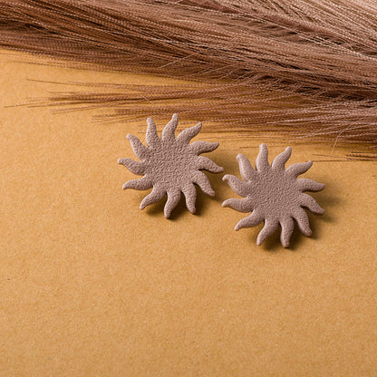 Sun Stud Earrings - Warm Taupe