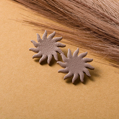 Sun Stud Earrings - Warm Taupe