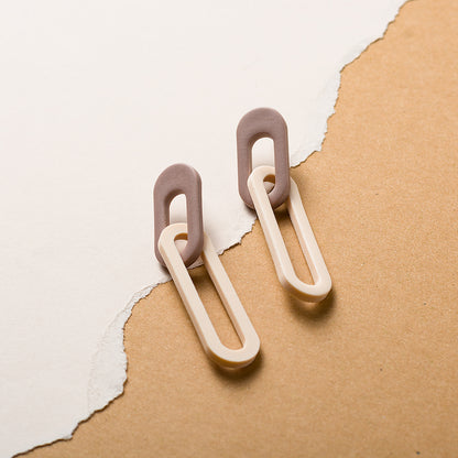 Two Links Chunky Chain Earrings - Warm Taupe Cream